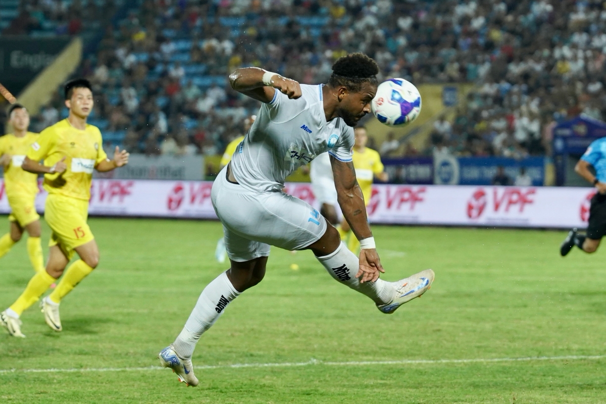 Màn toả sáng của Rafaelson đưa Nam Định vô địch Siêu Cúp Quốc gia 202324 1