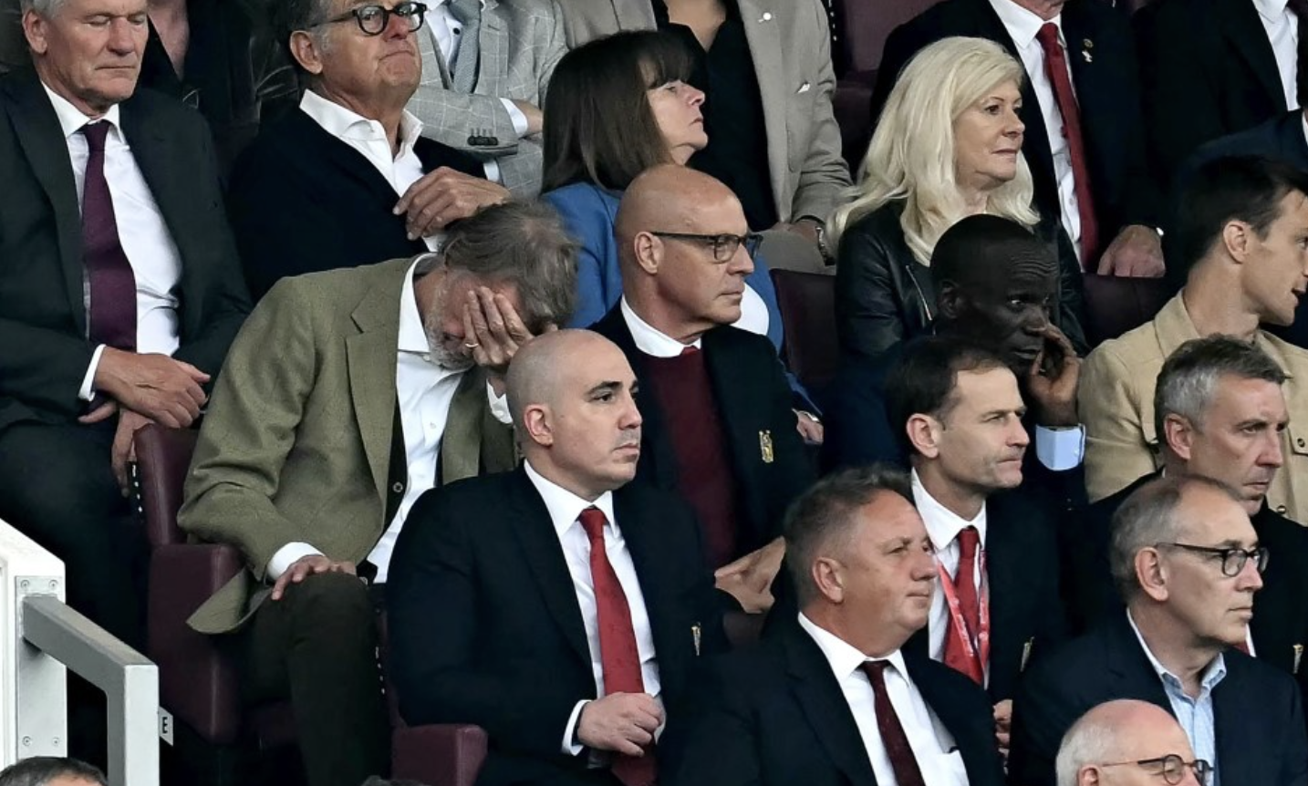  Jim Ratcliffe om dau khi chung kien man trinh dien cua Man United