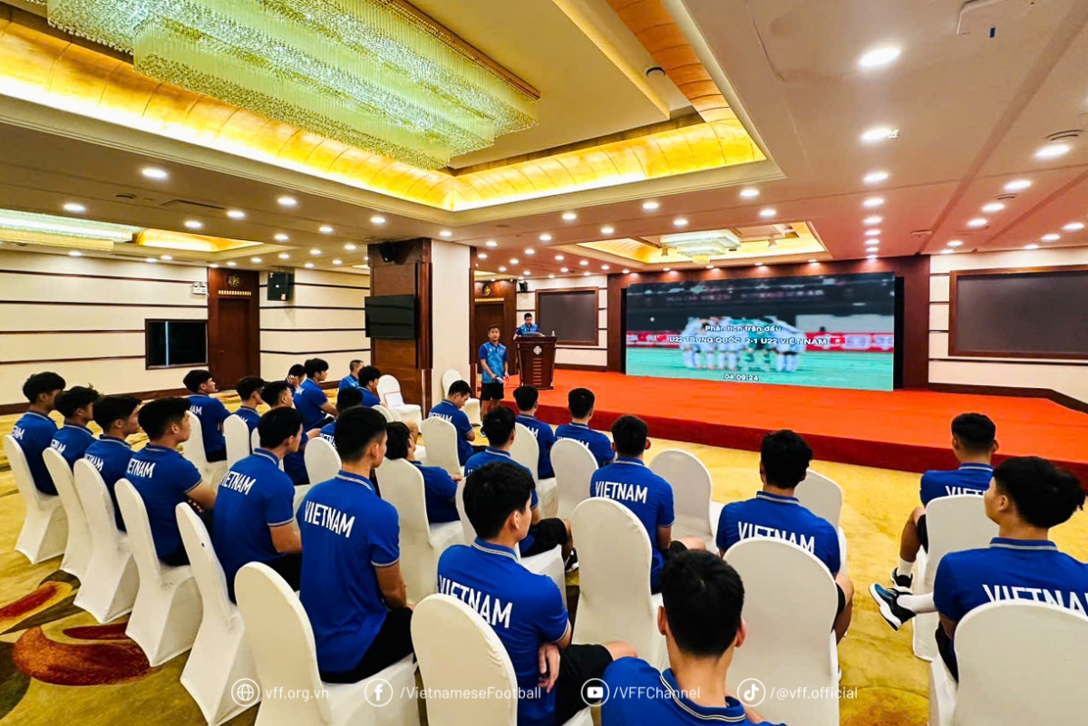 U22 Viet Nam cai thien diem yeu truoc man do suc Uzbekistan