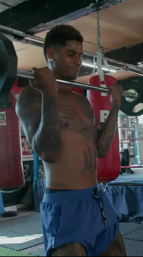 CĐV MU phấn khích với Marcus Rashford 4 CĐV MU phấn khích với Marcus Rashford 4