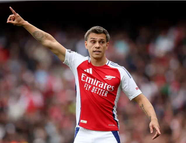 Cesc Fabregas tin rằng Leandro Trossard Cesc Fabregas tin rang Leandro Trossard