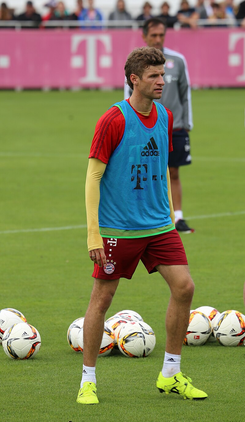 Tiểu sử của cầu thủ Thomas Muller 3