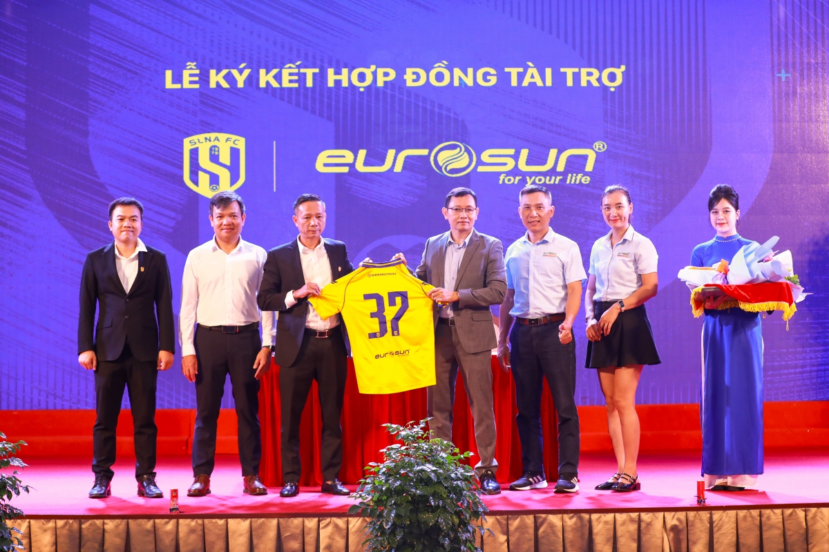 SLNA bổ sung chuyên gia người Nhật cho mùa giải mới 3 SLNA bổ sung chuyên gia người Nhật cho mùa giải mới 3