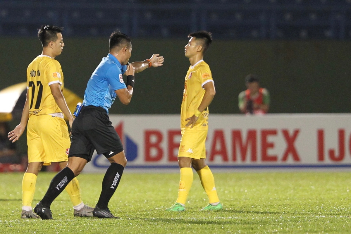 HLV Chu dinh Nghiem cho rang trong tai chinh da kiem tra VAR qua lau