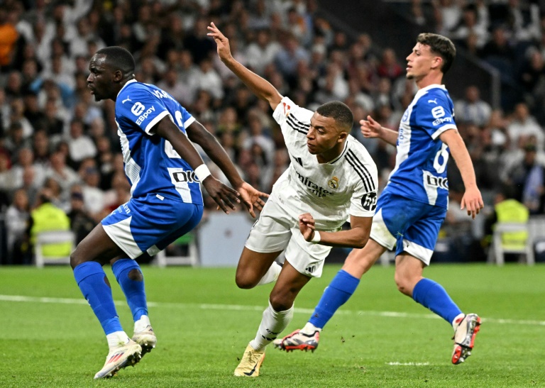 Real Madrid 3-2 Alaves Đẳng cấp Kylian Mbappe! 1 Real Madrid 3-2 Alaves Đẳng cấp Kylian Mbappe! 1