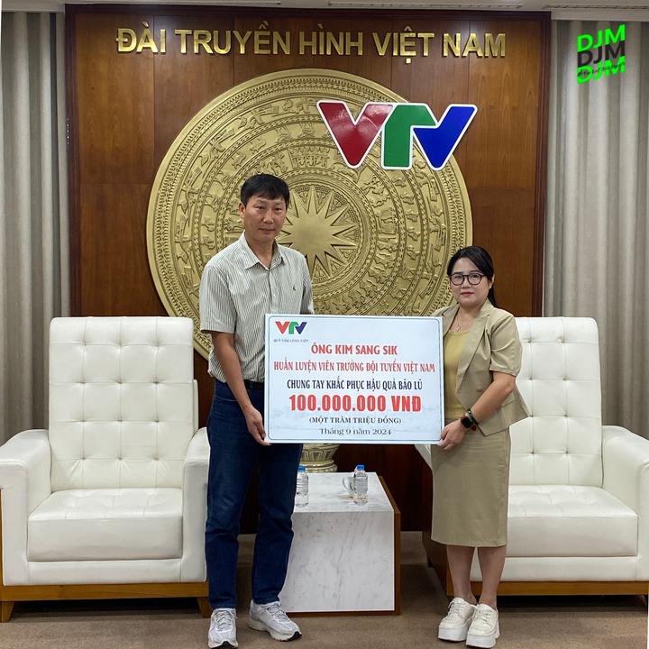 HLV Kim Sang Sik dành tiền ủng hộ đồng bào bị ảnh hưởng bởi lũ lụt 1 HLV Kim Sang Sik dành tiền ủng hộ đồng bào bị ảnh hưởng bởi lũ lụt 1