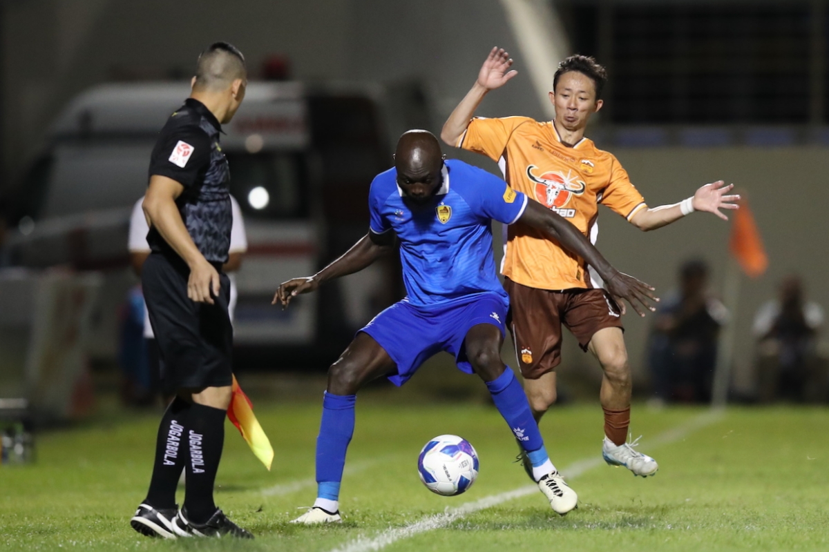 HAGL Sau nắng đẹp là giông tố 1