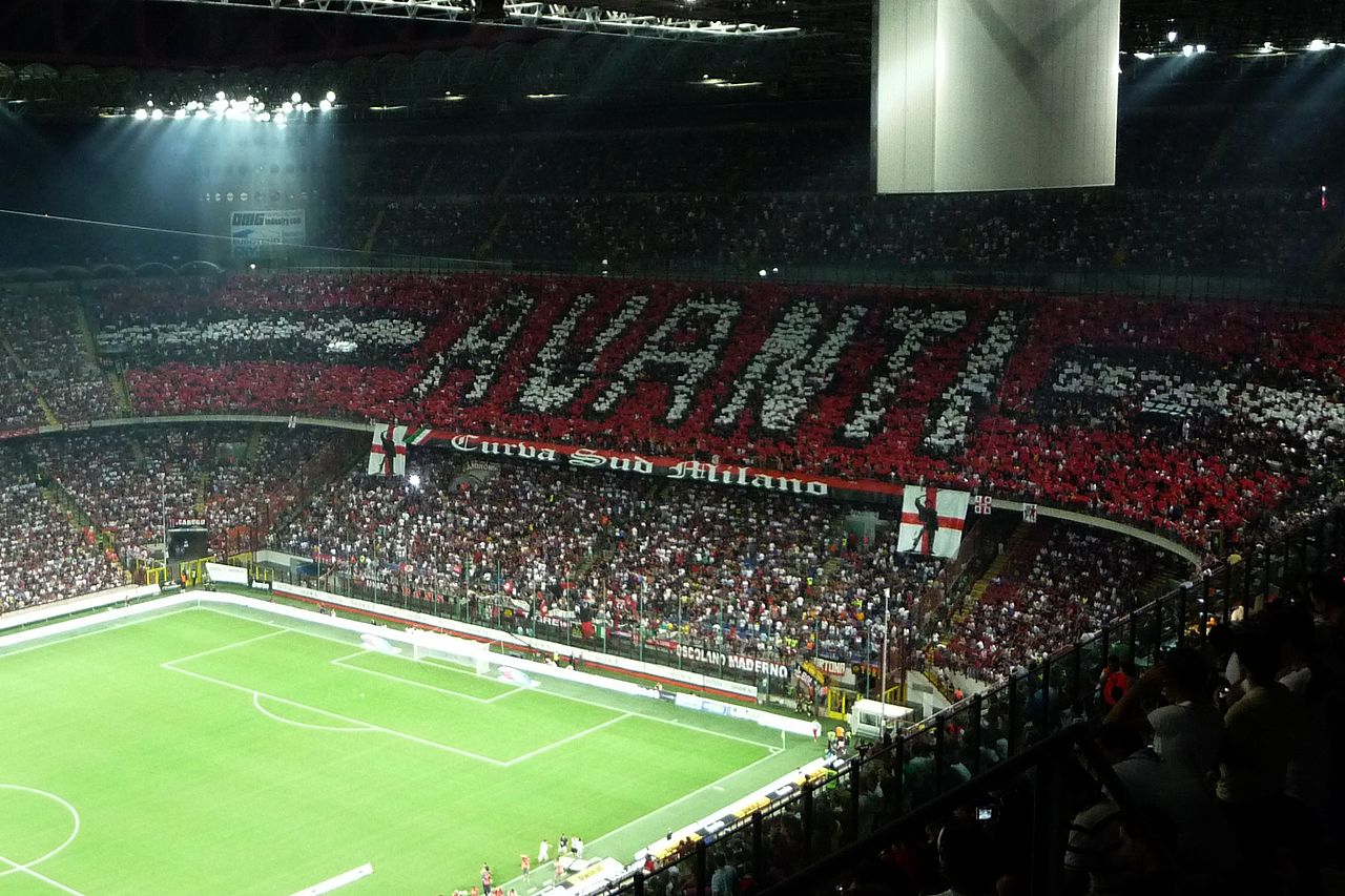 Sân vận động San Siro (Giuseppe Meazza) - Sân nhà của 2 câu lạc bộ lừng danh AC Milan và Inter Milan 2
