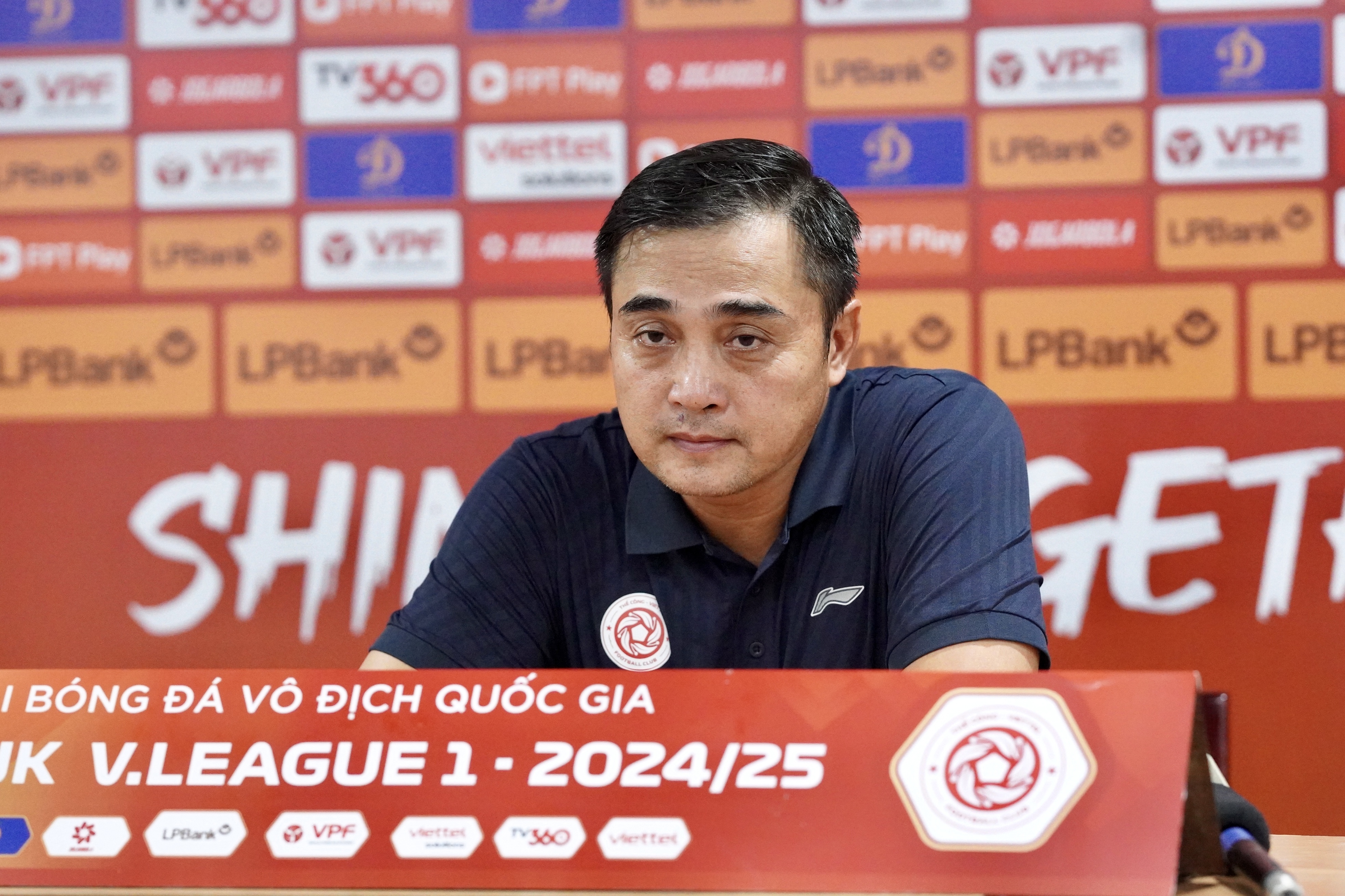 HLV Nguyễn Đức Thắng HLV Nguyen duc Thang