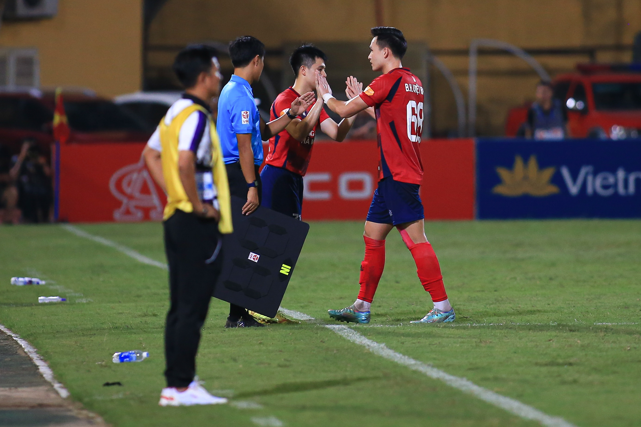 Bùi Hoàng Việt Anh giúp CLB CAHN lần đầu đạt chỉ số này tại VLeague 7 Bùi Hoàng Việt Anh giúp CLB CAHN lần đầu đạt chỉ số này tại VLeague 7