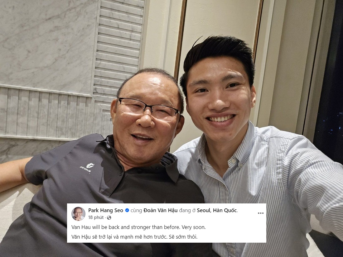 HLV Park Hang Seo và học trò cũ Đoàn Văn Hậu HLV Park Hang Seo va hoc tro cu doan Van Hau