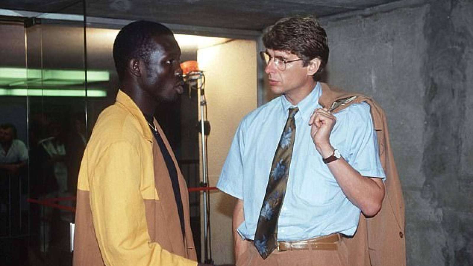 George Weah Từ quả bóng vàng đến tổng thống Liberia 2