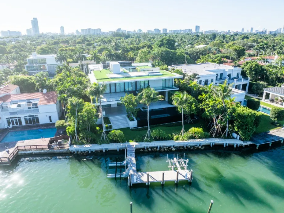 Chiêm ngưỡng biệt thự 60 triệu bảng mà vợ chồng David Beckham mới tậu 4 Chiêm ngưỡng biệt thự 60 triệu bảng mà vợ chồng David Beckham mới tậu 4