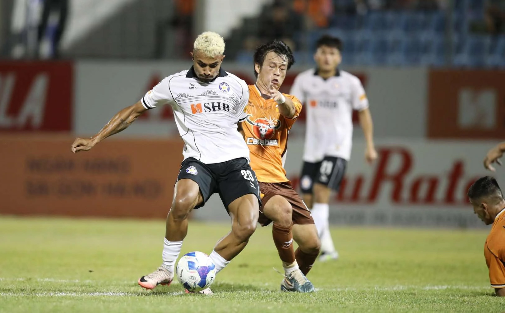 Hoãn trận đấu giữa Đà Nẵng vs Hải Phòng vòng 5 VLeague 1 Hoãn trận đấu giữa Đà Nẵng vs Hải Phòng vòng 5 VLeague 1