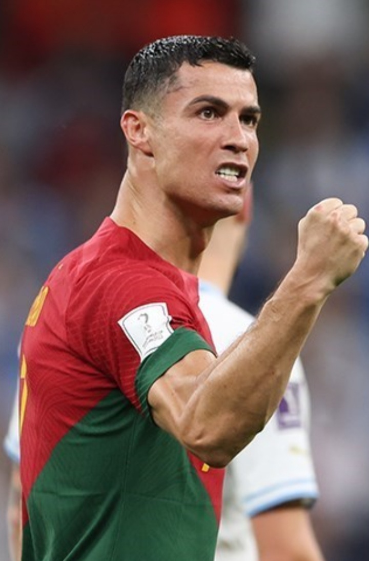 Tiểu sử Cristiano Ronaldo - Tất tần tật những điều cần biết về CR7 17 Tiểu sử Cristiano Ronaldo - Tất tần tật những điều cần biết về CR7 17