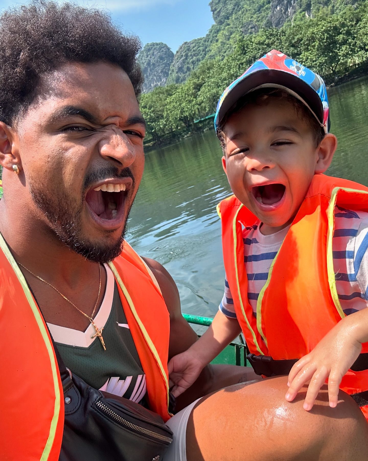 Rafaelson làm gì khi không được HLV Kim Sang Sik triệu tập 4