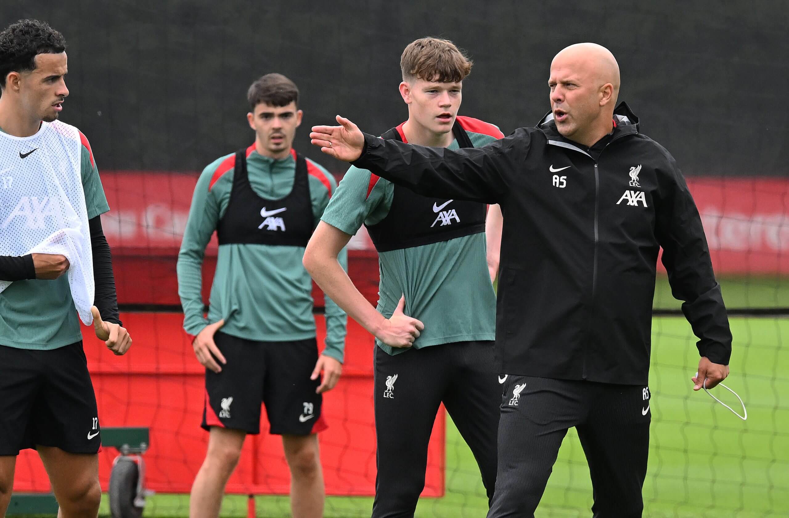 Arne Slot đang khởi đầu như mơ tại Liverpool - Lý do là gì 9