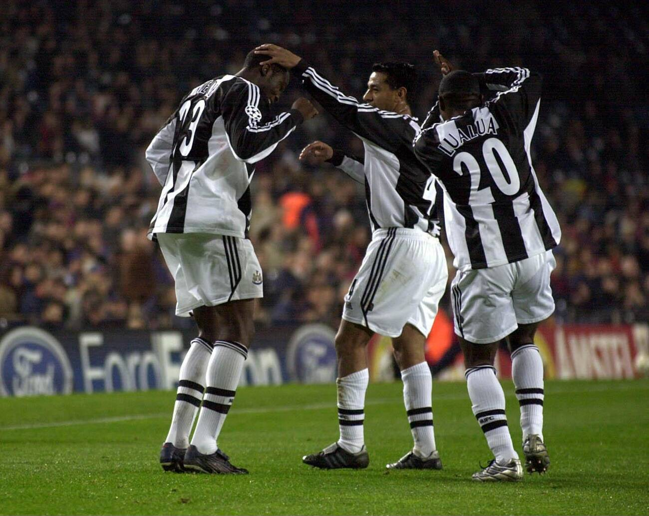 Shola Ameobi Từ kép phụ của Alan Shearer đến kẻ tàn sát Mackem 1