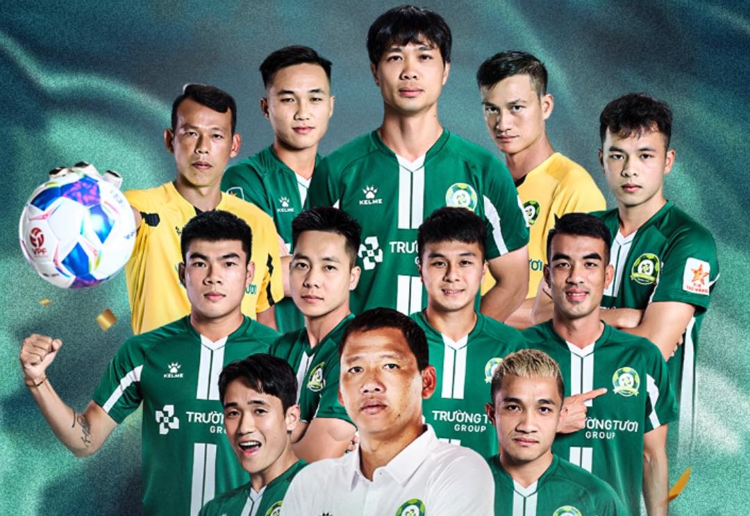 Tin bóng đá tối 11/10: Công Phượng nhận vinh dự lớn; HLV Kim Sang Sik 'thở phào' trước AFF Cup 2024