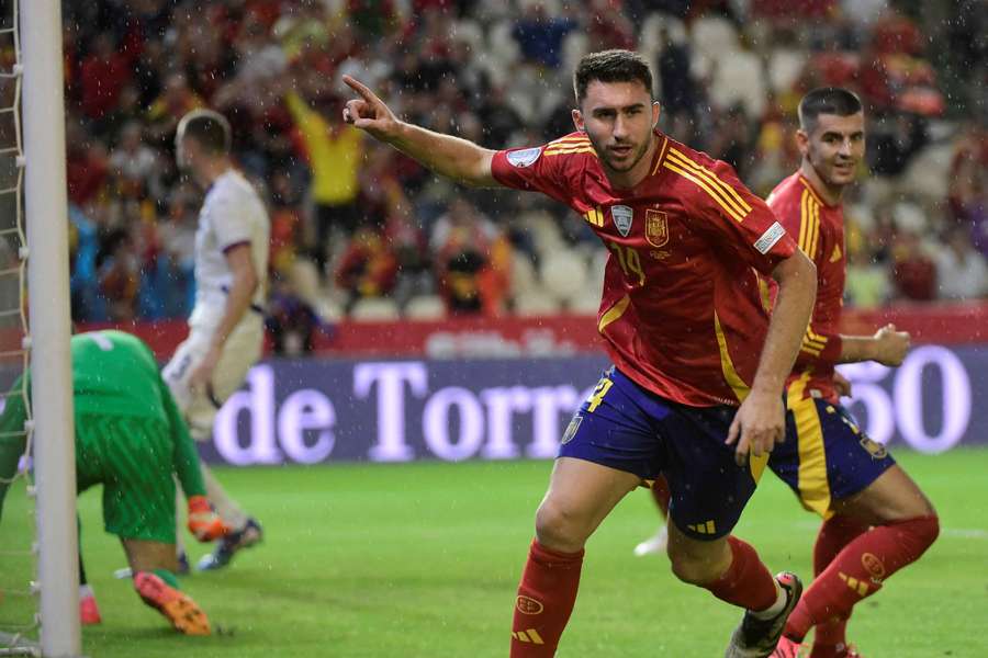 Tây Ban Nha 3-0 Serbia Không thể cản “cuồng phong đỏ”! 1