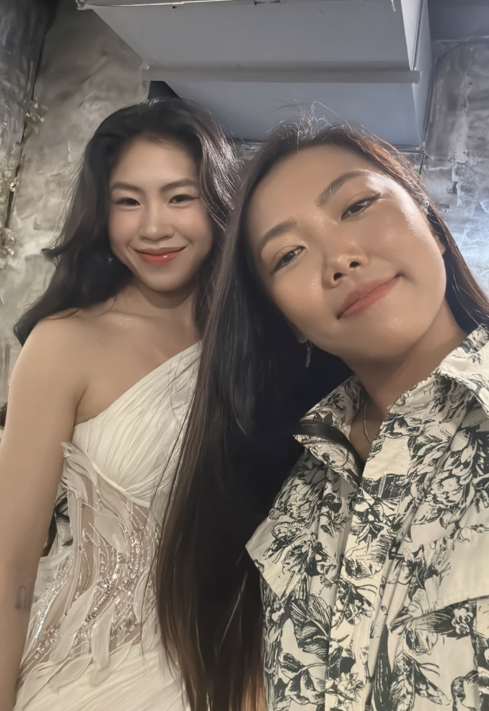 Dàn sao tuyển nữ Việt Nam xúng xính trong buổi ra mắt phim 1