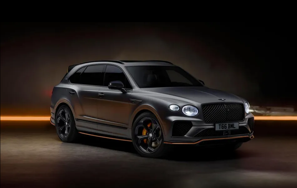 Noussair Mazraoui đã mua một chiếc Bentley trị giá 200.000 bảng Anh Noussair Mazraoui da mua mot chiec Bentley tri gia 200.000 bang Anh