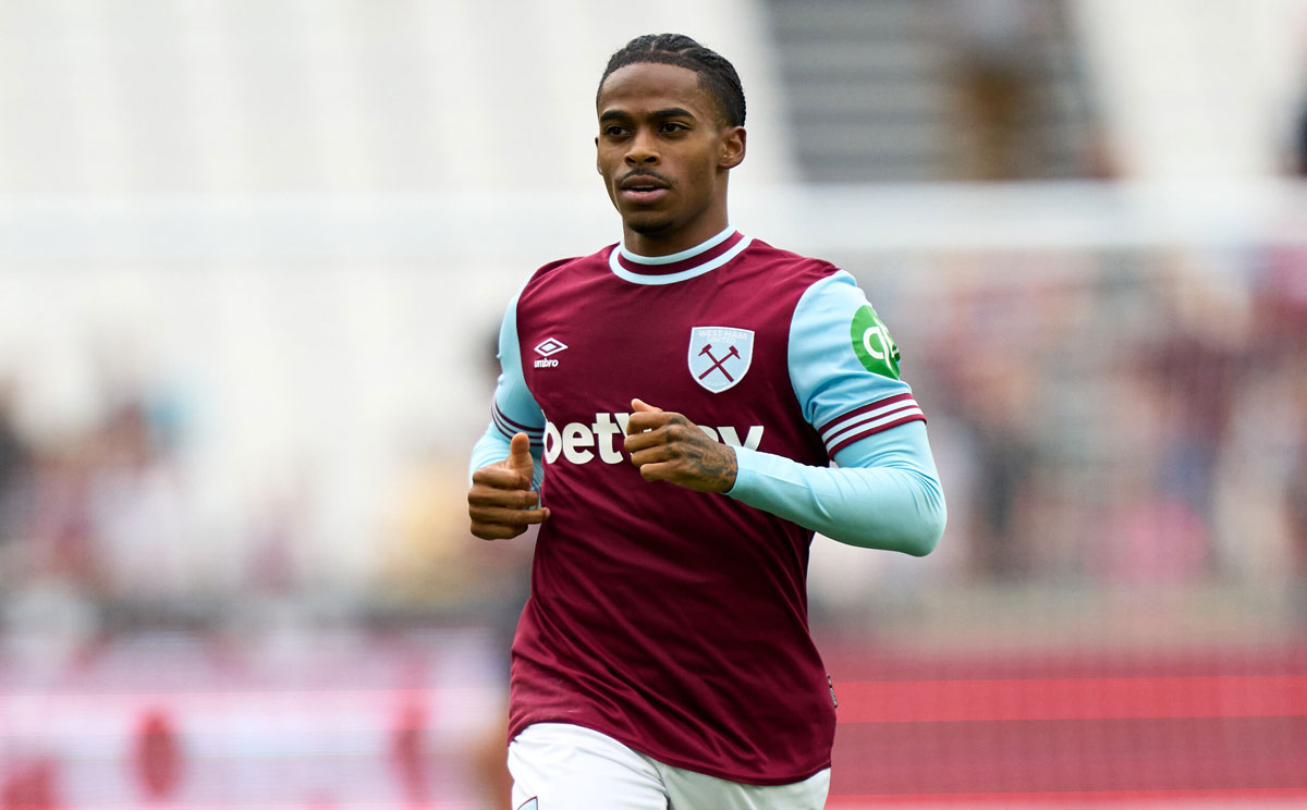 Tiểu sử cầu thủ Crysencio Summerville Tiểu sử cầu thủ Crysencio Summerville