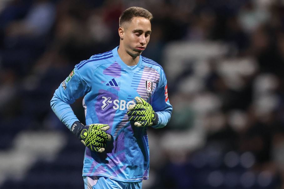 Tiểu sử thủ môn Steven Benda