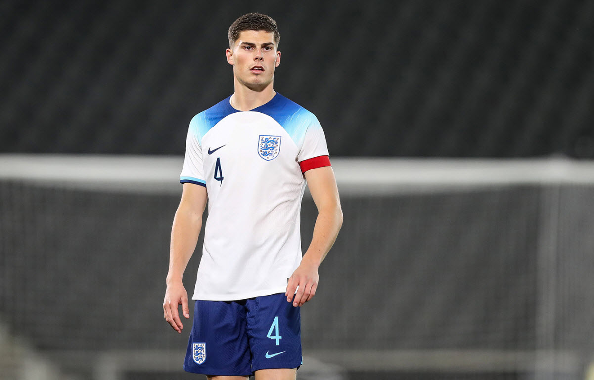 tieu-su-cau-thu-ronnie-edwards-anh