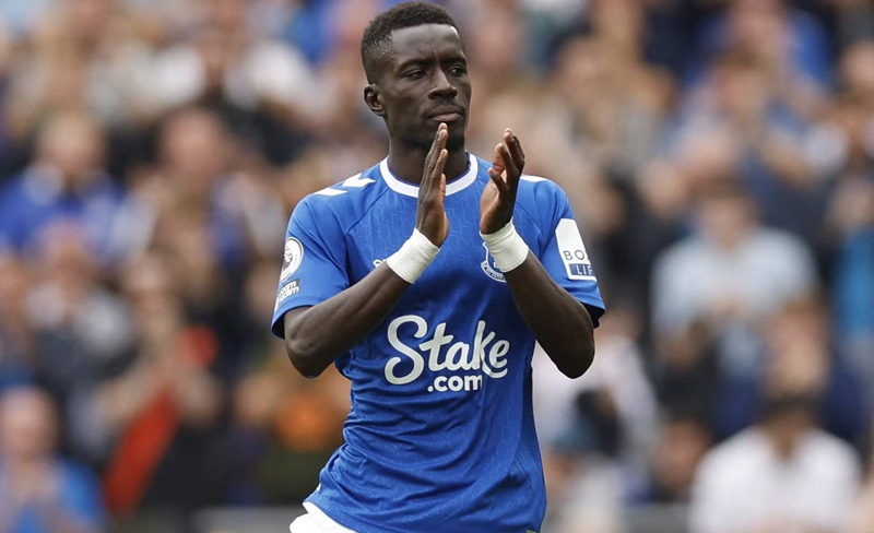 tieu-su-idrissa-gueye tieu-su-idrissa-gueye