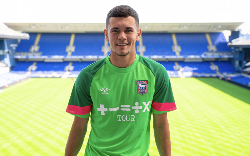 tieu-su-Cieran-Slicker tieu-su-Cieran-Slicker