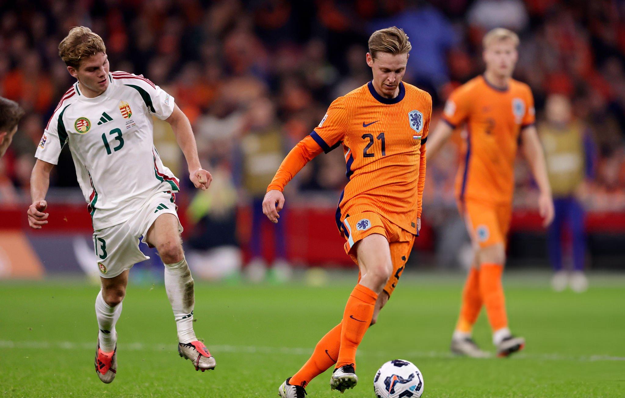 Frenkie de Jong cam kết tương lai với Barca 1