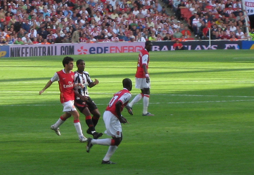 Tiểu sử HLV Cesc Fabregas Người ném pizza vào Sir Alex 1