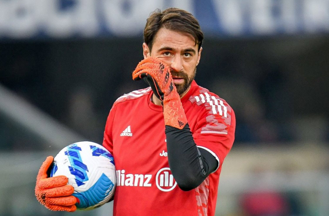 tieu-su-cau-thu-carlo-pinsoglio-anh