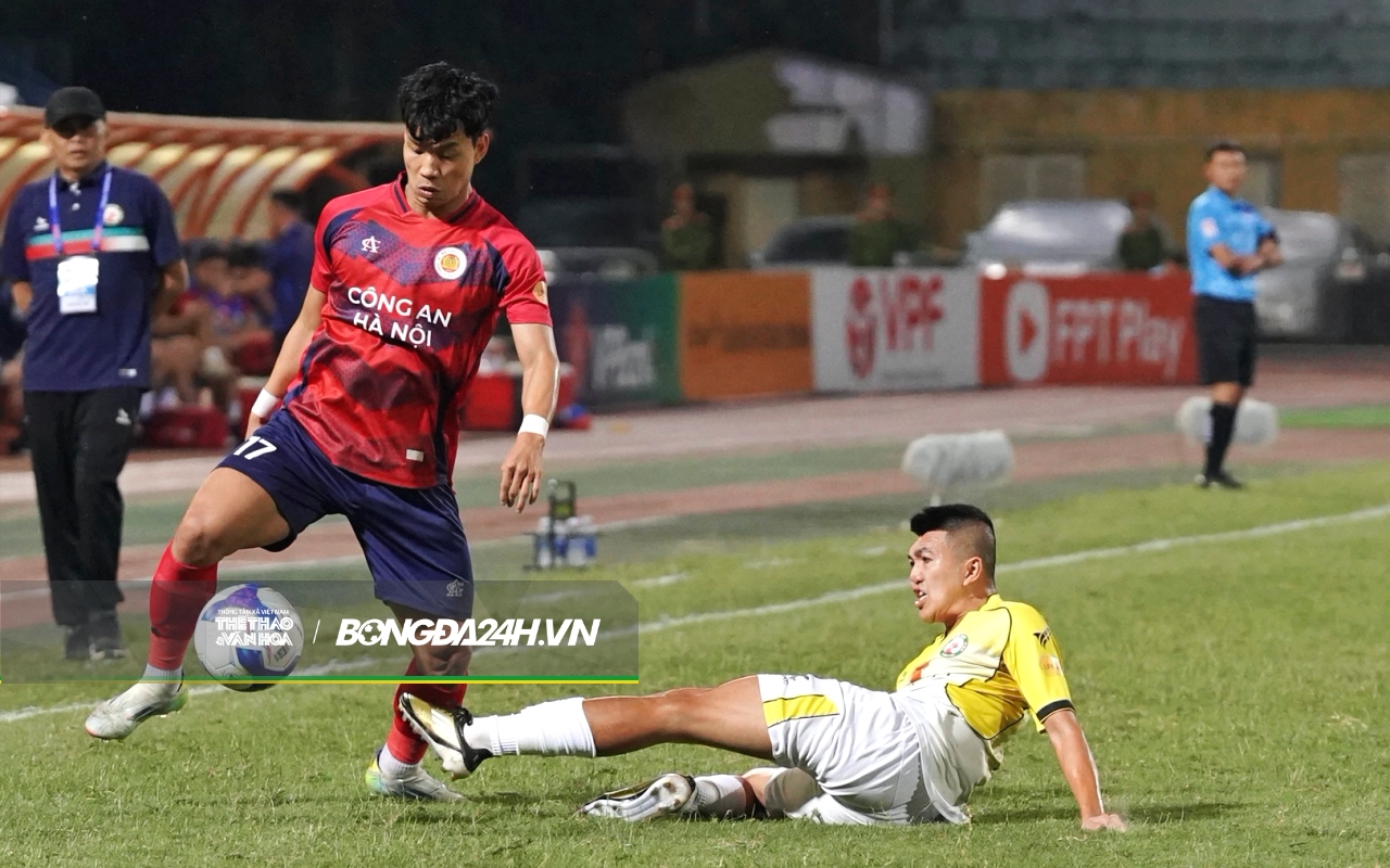 Vũ Văn Thanh Công an Hà Nội vs Bình Định 20/11 Vu Van Thanh Cong an Ha Noi vs Binh dinh 20/11