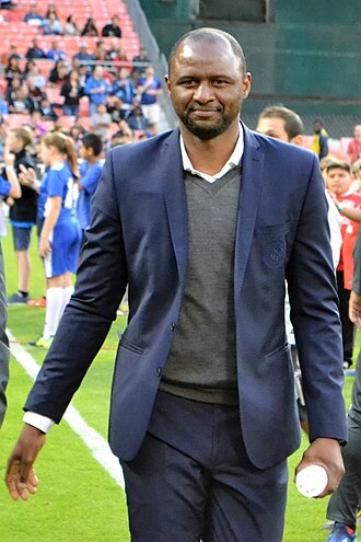 Tiểu sử huấn luyện viên Patrick Vieira của CLB Genoa 5