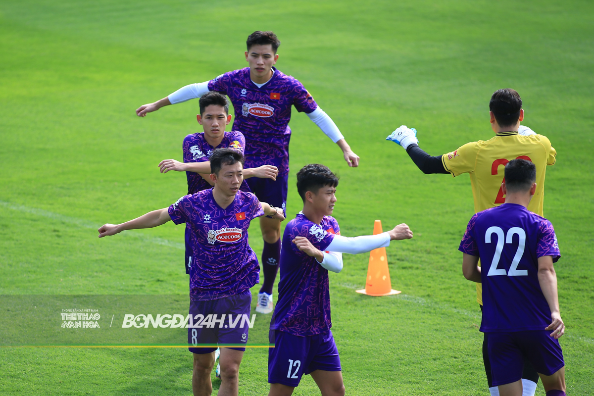 ĐT Việt Nam tập 22/11 dT Viet Nam tap 22/11