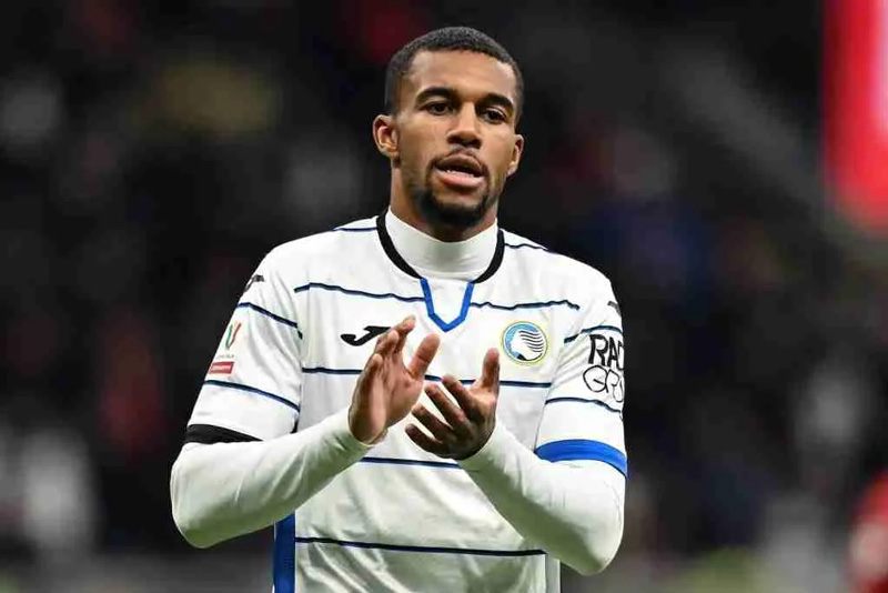 tieu-su-Isak-Hien tieu-su-Isak-Hien