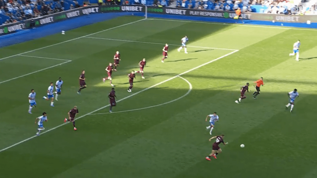 Liam Delap Cánh én nhỏ tại Portman Road 2 Liam Delap Cánh én nhỏ tại Portman Road 2