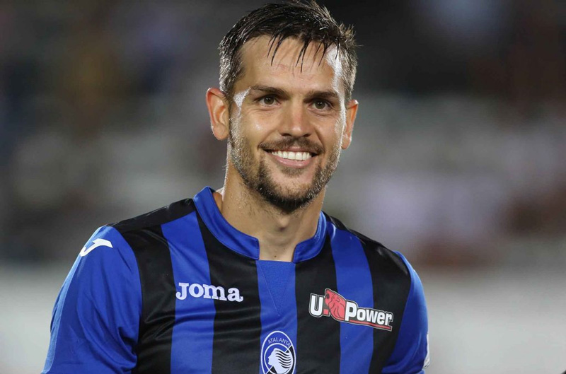 tieu-su-Rafael-Toloi