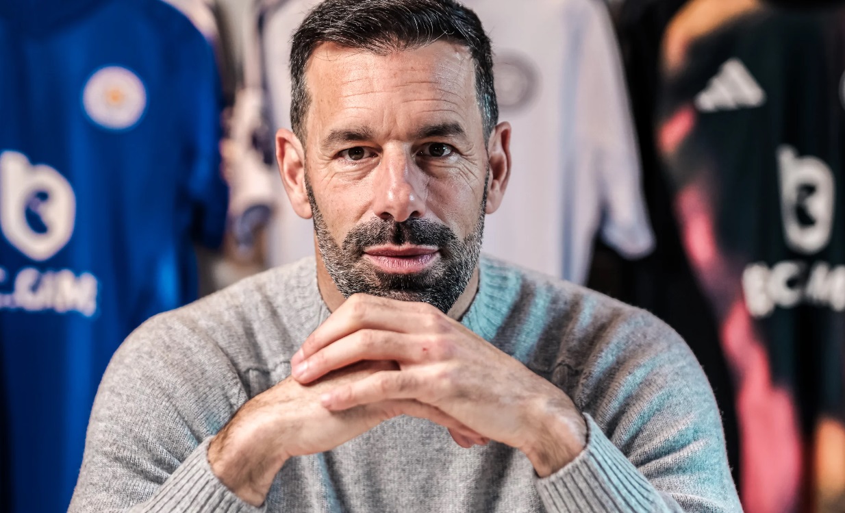 Ruud van Nistelrooy chính thức dẫn dắt Leicester Ruud van Nistelrooy chinh thuc dan dat Leicester