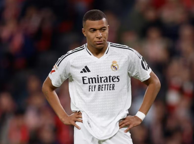 mbappe1-JPG-3262-1733352664