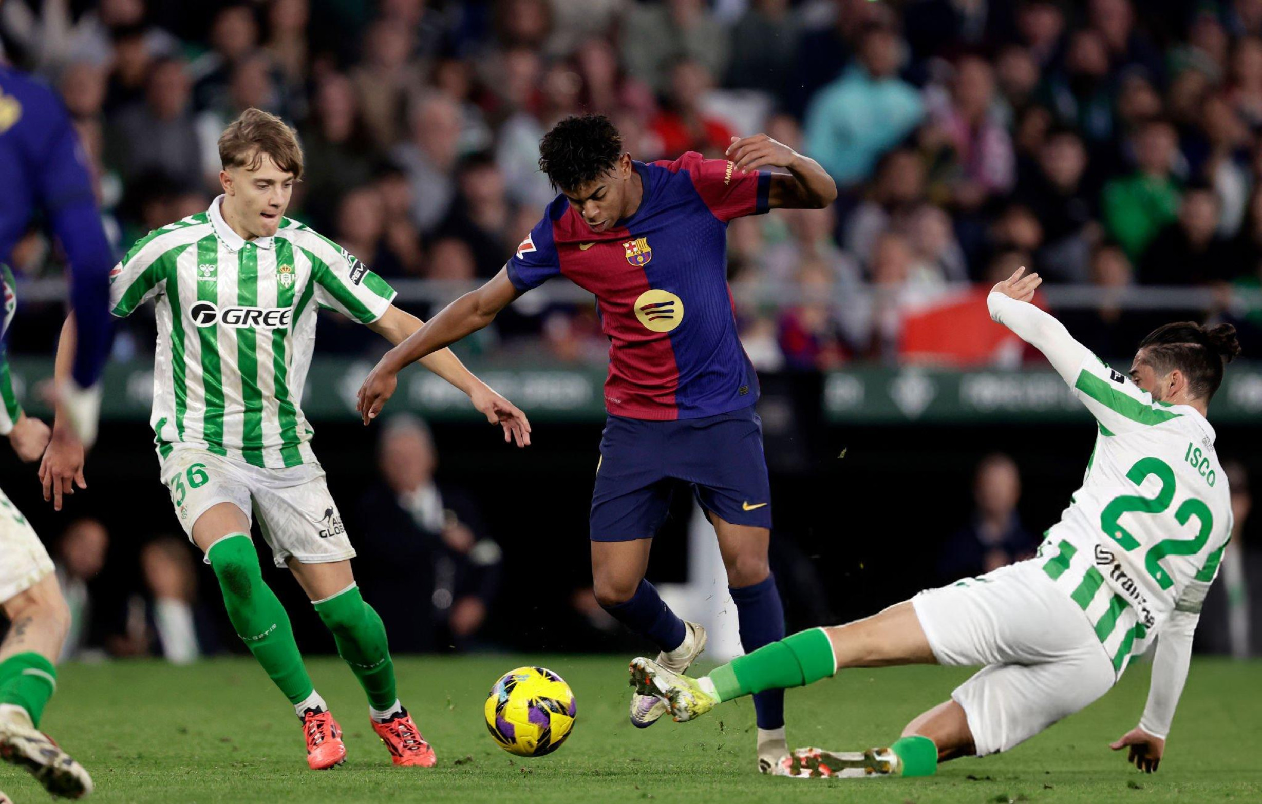 Barca va vấp, nhưng Yamal vẫn đẳng cấp 1