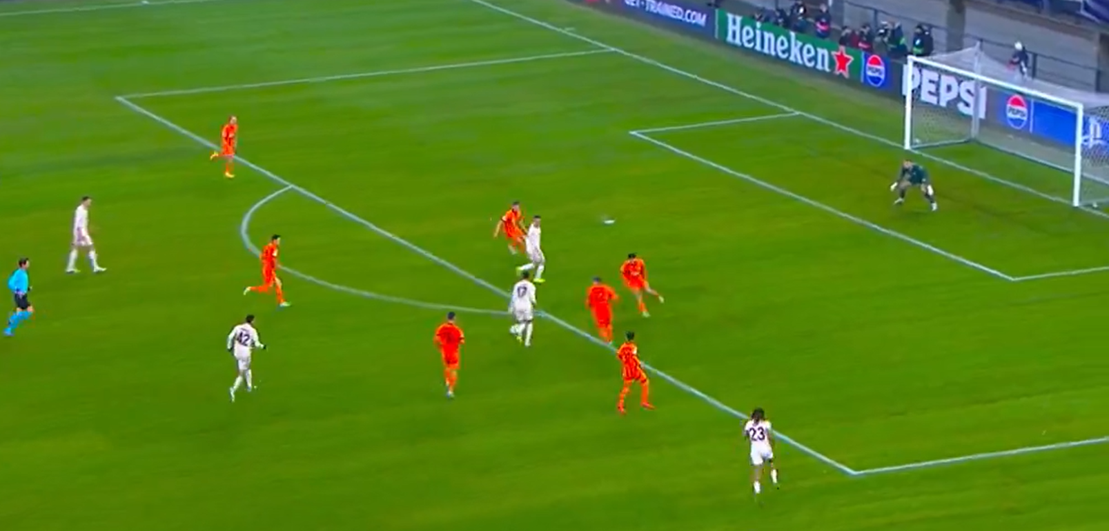 Michael Olise hóa Lionel Messi với bàn thắng ấn tượng 3 Michael Olise hóa Lionel Messi với bàn thắng ấn tượng 3