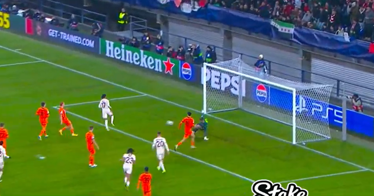 Michael Olise hóa Lionel Messi với bàn thắng ấn tượng 5 Michael Olise hóa Lionel Messi với bàn thắng ấn tượng 5