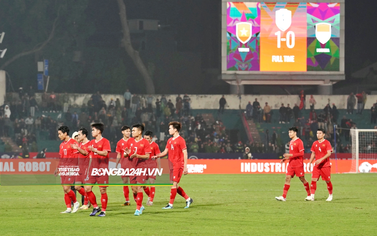 Màn trả nợ ngọt ngào của Quang Hải 3