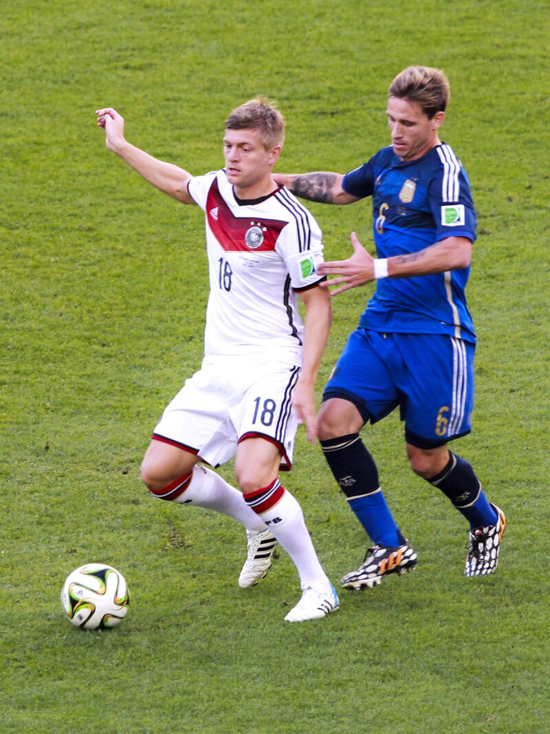 Tiểu sử, sự nghiệp Toni Kroos - Cựu cầu thủ bóng đá người Đức 8 Tiểu sử, sự nghiệp Toni Kroos - Cựu cầu thủ bóng đá người Đức 8