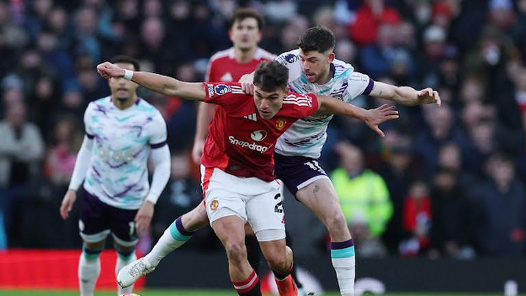 Điểm tin sáng 2312 Công Phượng gây sốt khi cosplay G-Dragon 1