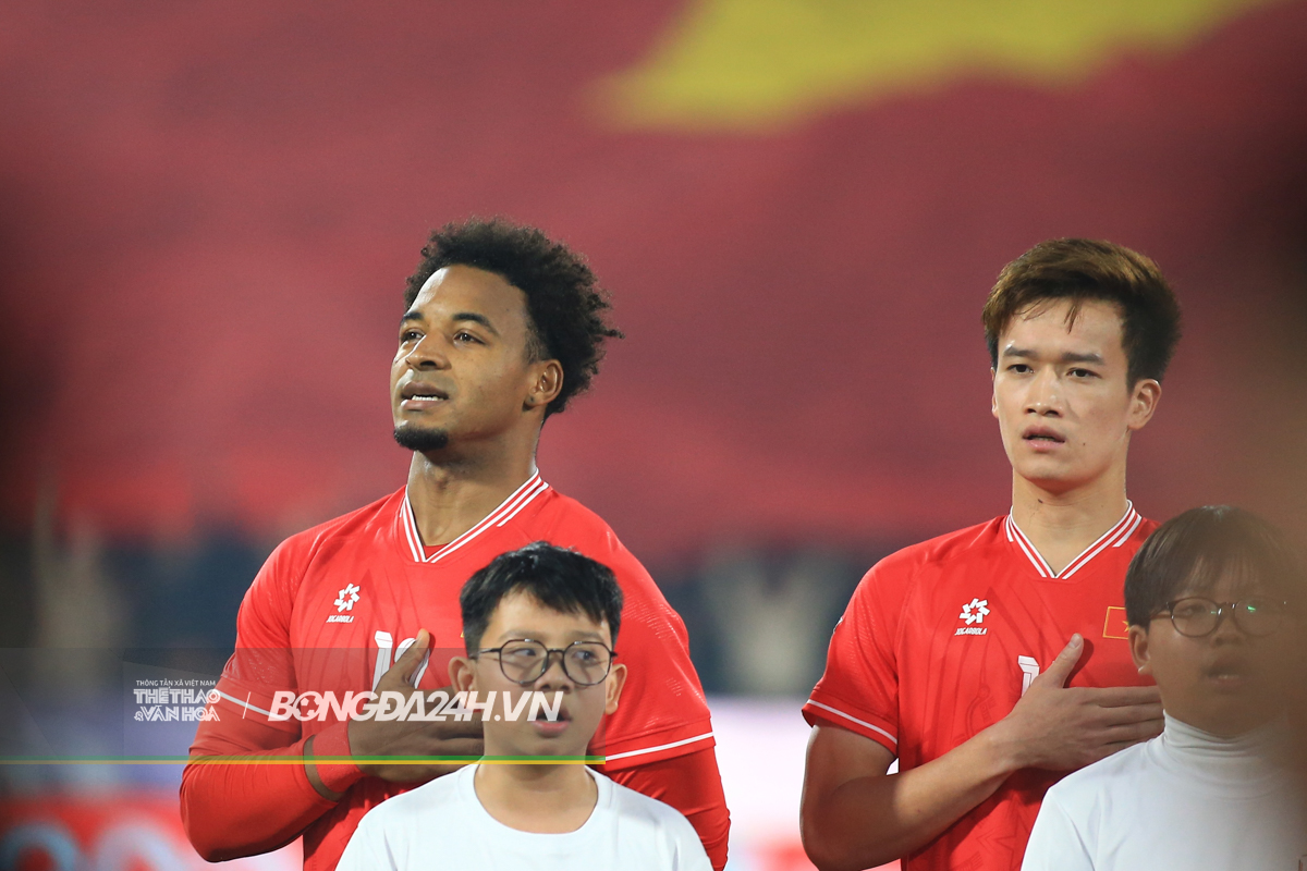 Nguyễn Xuân Son muốn ghi hattrick vào lưới Singapore 1