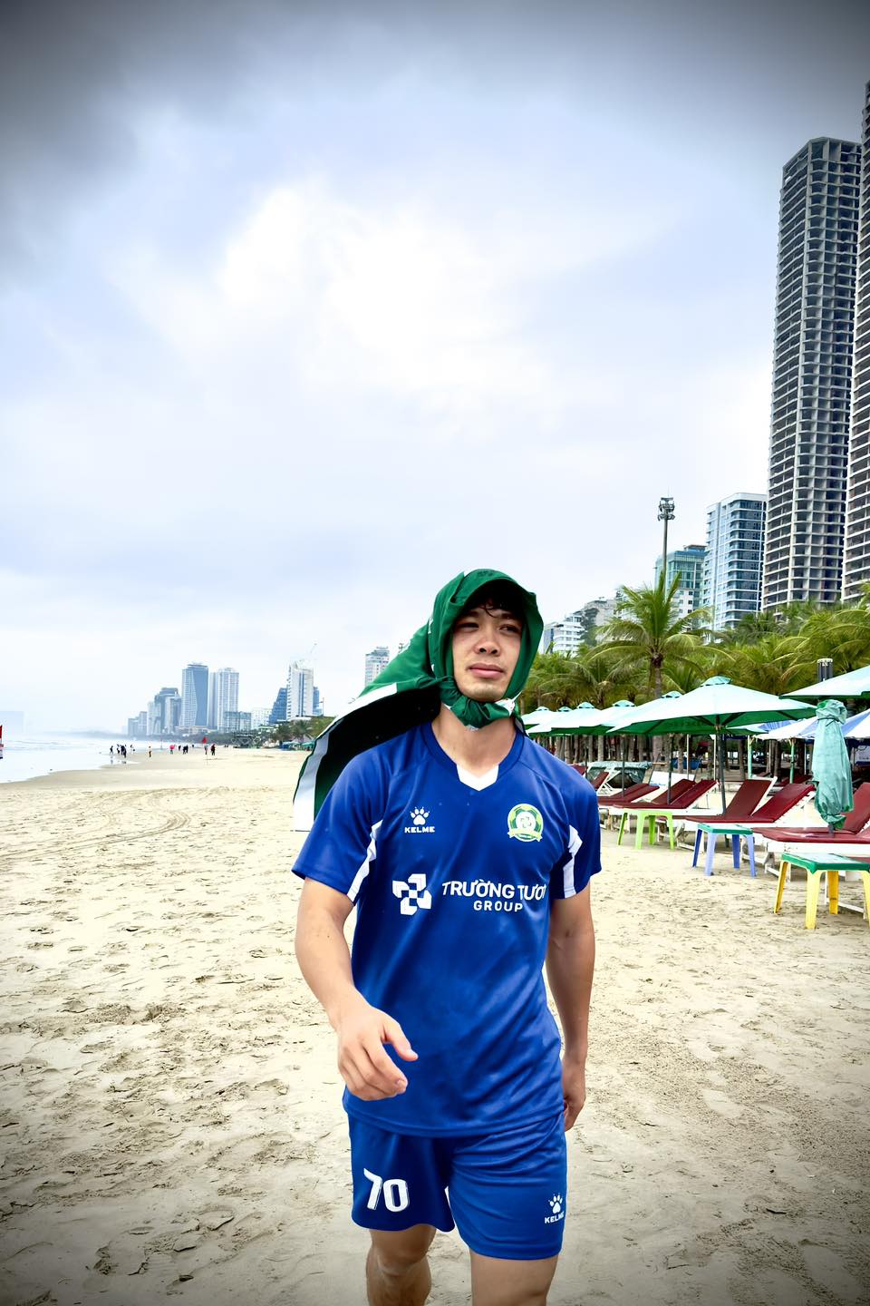 Điểm tin sáng 2312 Công Phượng gây sốt khi cosplay G-Dragon 2